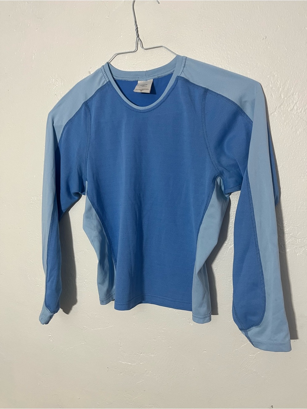 Patagonia Womens Capilene Base Layer Light & Royal Blue Long Sleeve Athletic Top